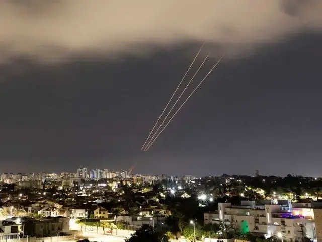 اسرائیل کا ایران پر فضائی حملہ